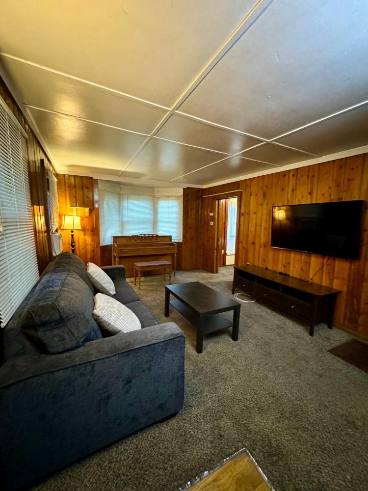 Deluxe Family Suite interior